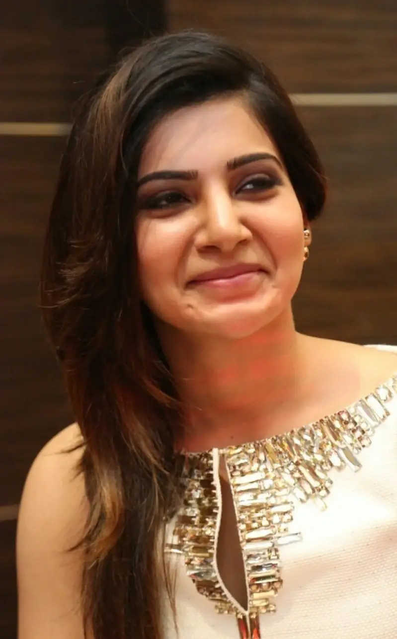 Beautiful Telugu Girl Samantha Stills In White Dress